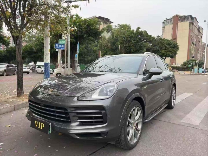 贵港21年保时捷卡宴3