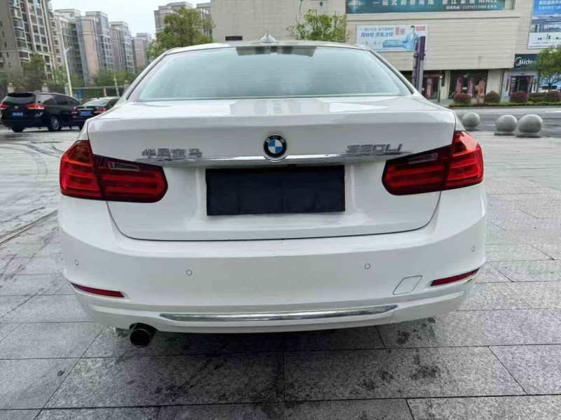 长沙13年宝马3系9