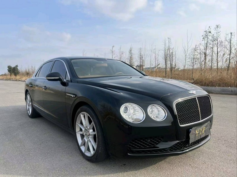 盐城17年宾利飞驰2