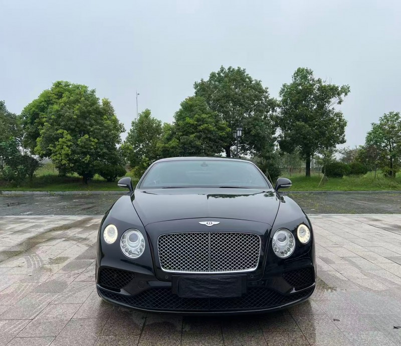 盐城18年宾利欧陆1