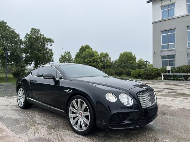 盐城18年宾利欧陆2