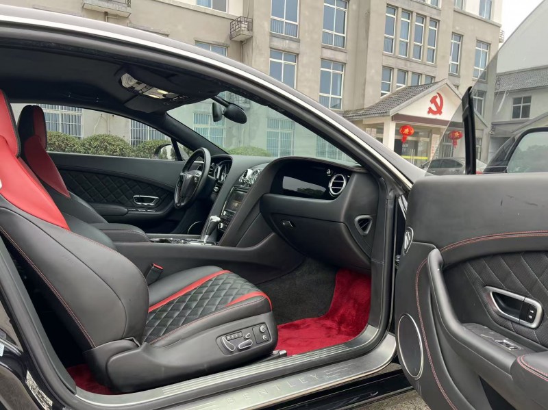 盐城18年宾利欧陆4