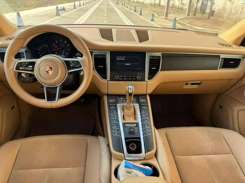 菏泽16年保时捷Macan6