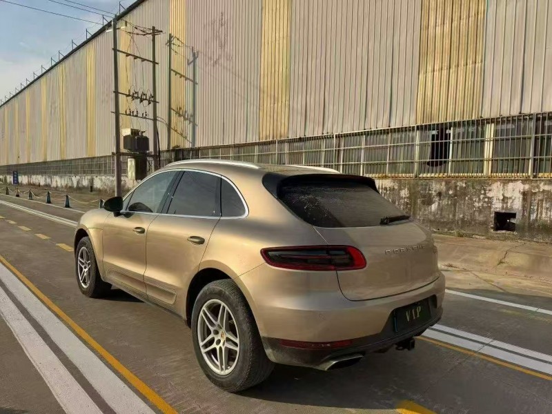 菏泽16年保时捷Macan7