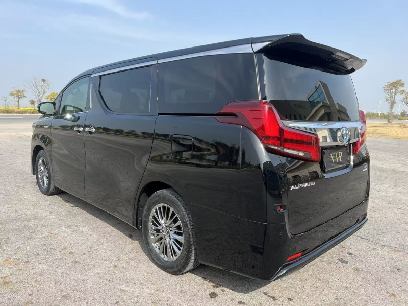 盐城22年丰田埃尔法9