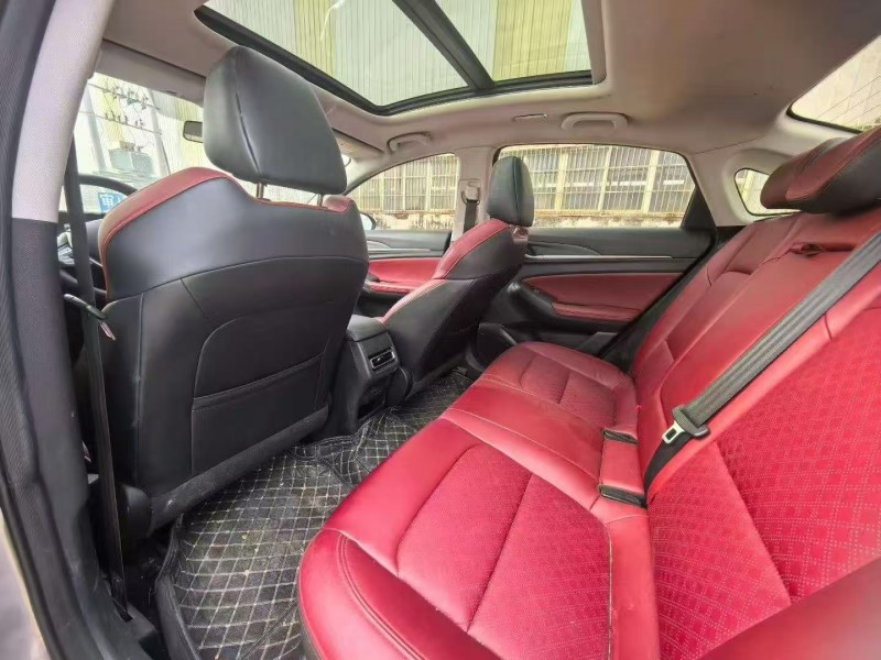 菏泽20年长安汽车逸动5