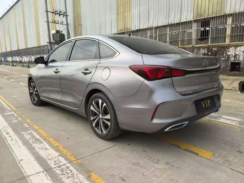 菏泽20年长安汽车逸动7