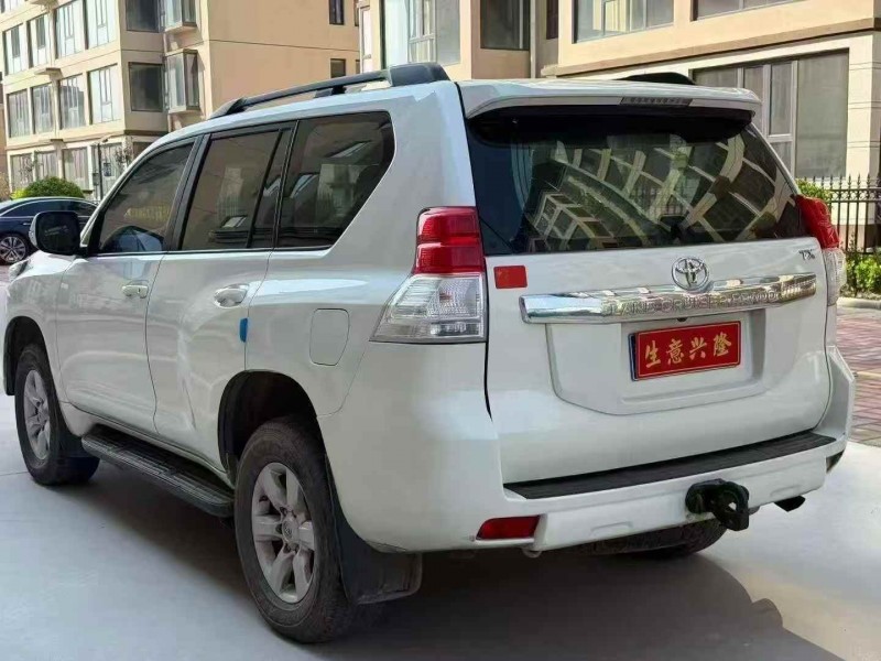 新乡12年丰田普拉多7