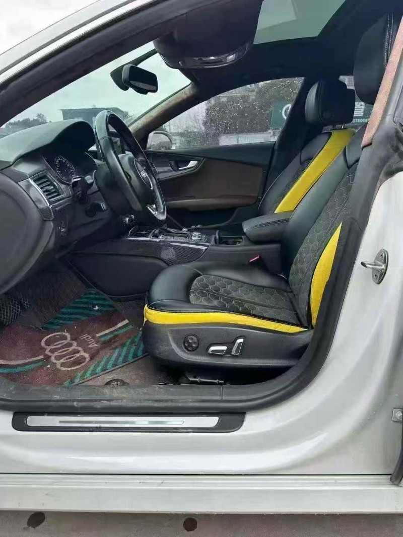 嘉兴18年奥迪A7L4