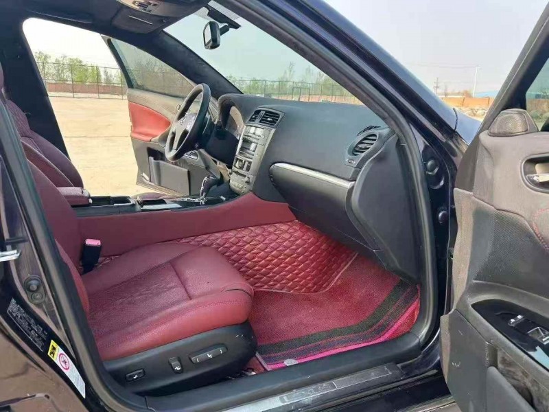 承德13年雷克萨斯IS5