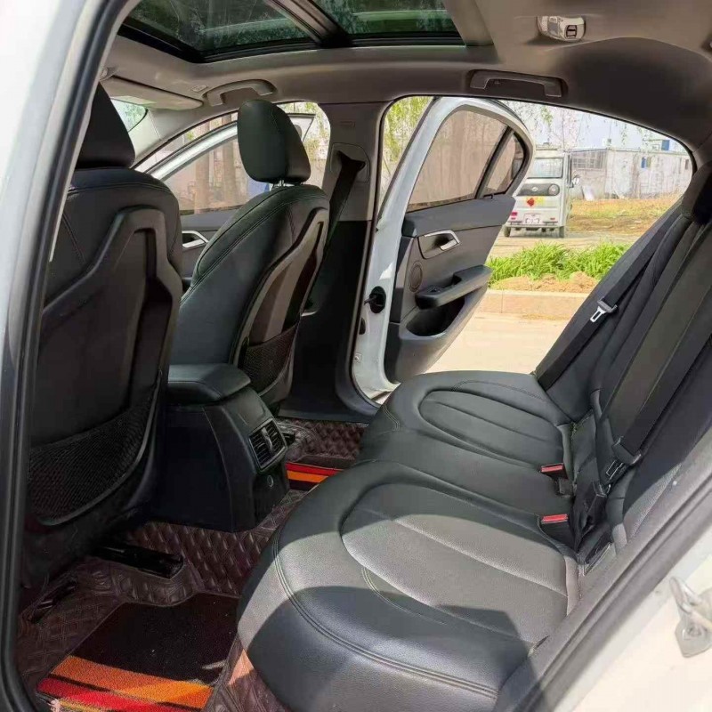 潍坊19年宝马1系4