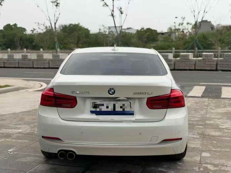 南通19年宝马3系9