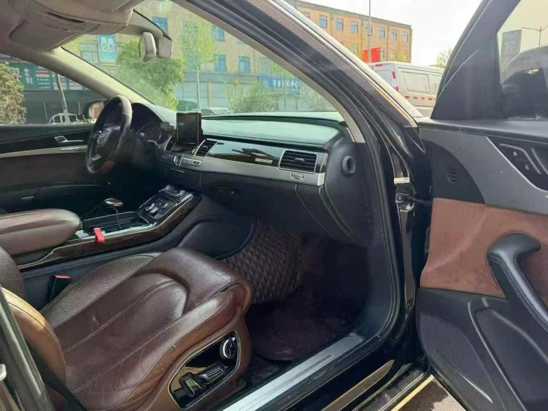 枣庄14年奥迪A8L6