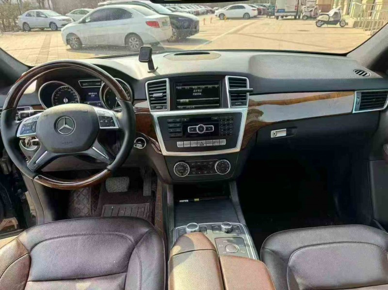 张家口13年奔驰ML5