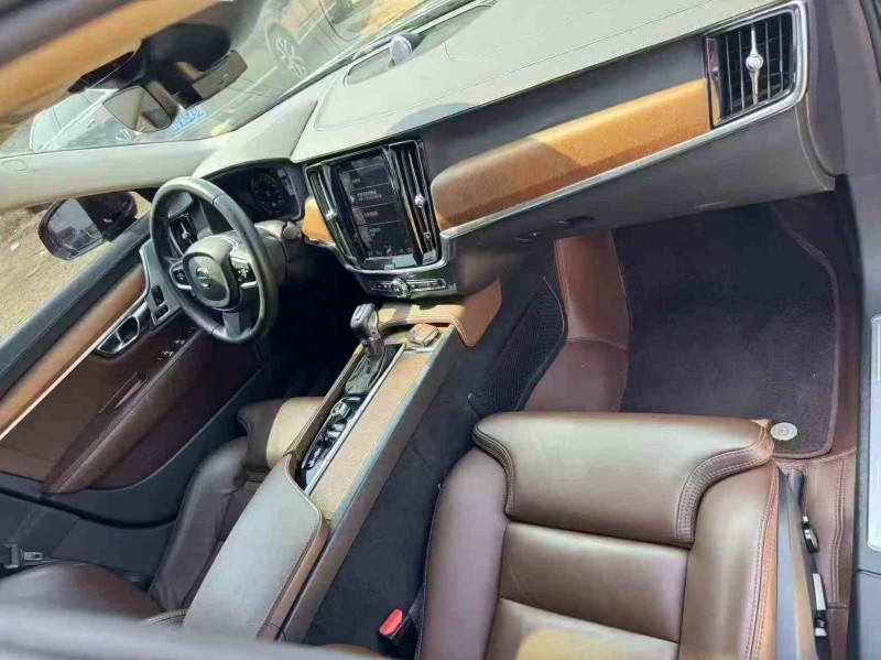 枣庄20年沃尔沃S907