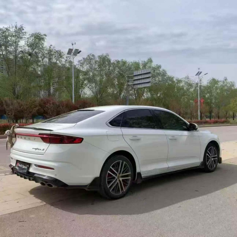 济宁23年吉利星瑞9