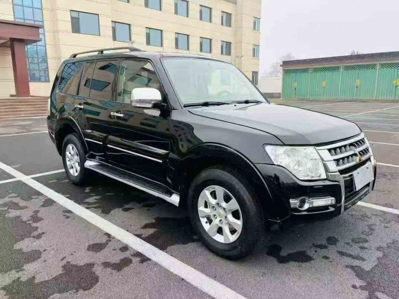 枣庄20年三菱帕杰罗2