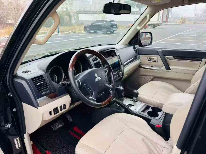 枣庄20年三菱帕杰罗5