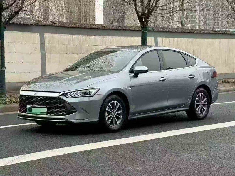 开封25年比亚迪秦3