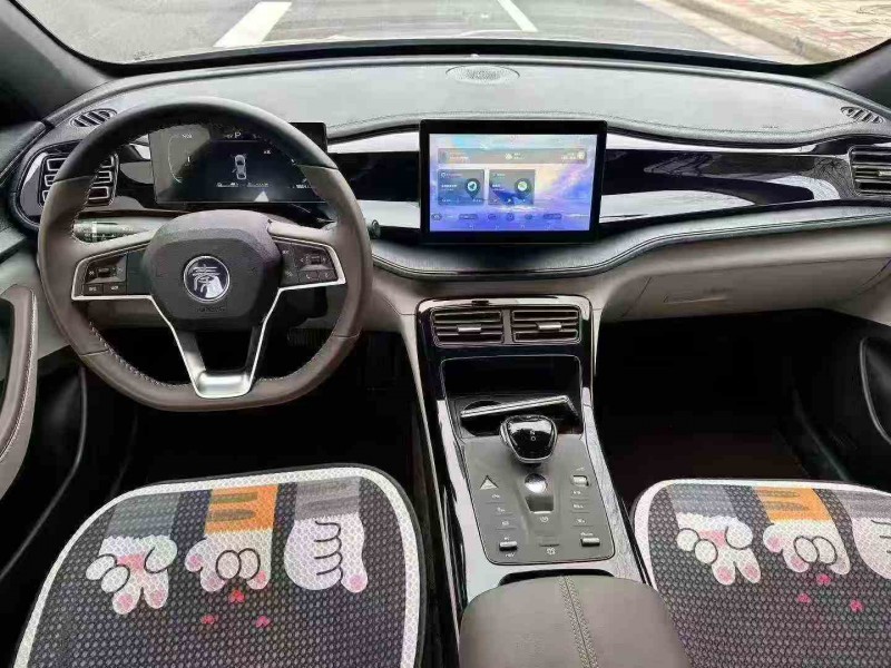 开封25年比亚迪秦5