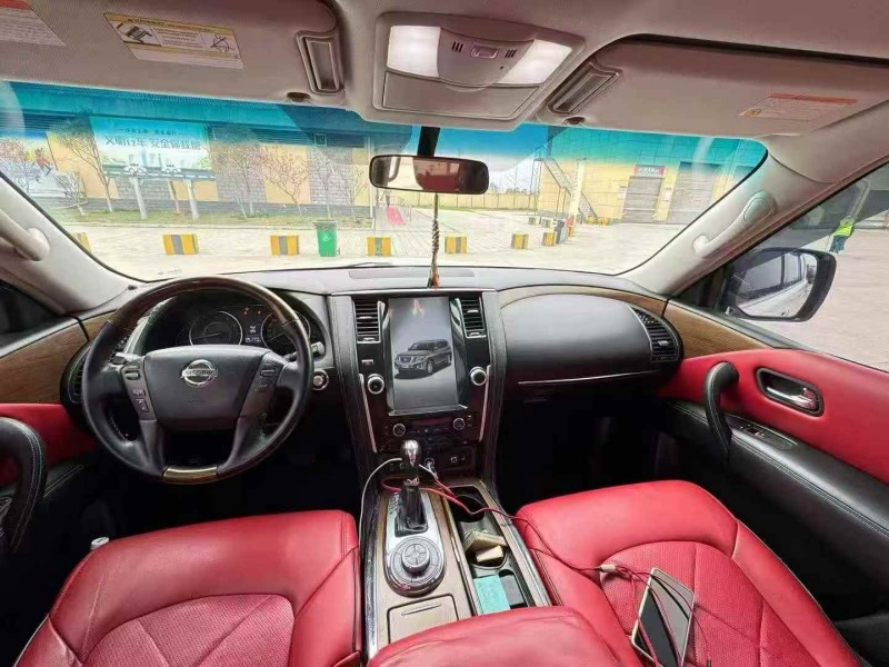 常德19年日产途乐4