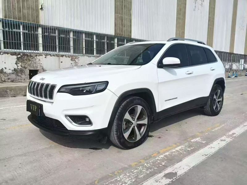 菏泽21年Jeep自由光2