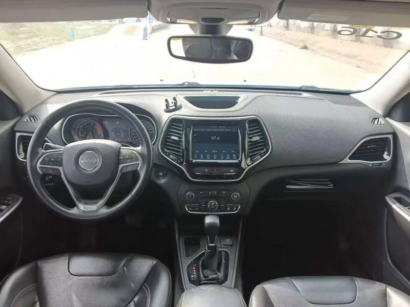 菏泽21年Jeep自由光6