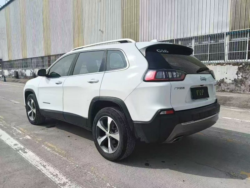 菏泽21年Jeep自由光7