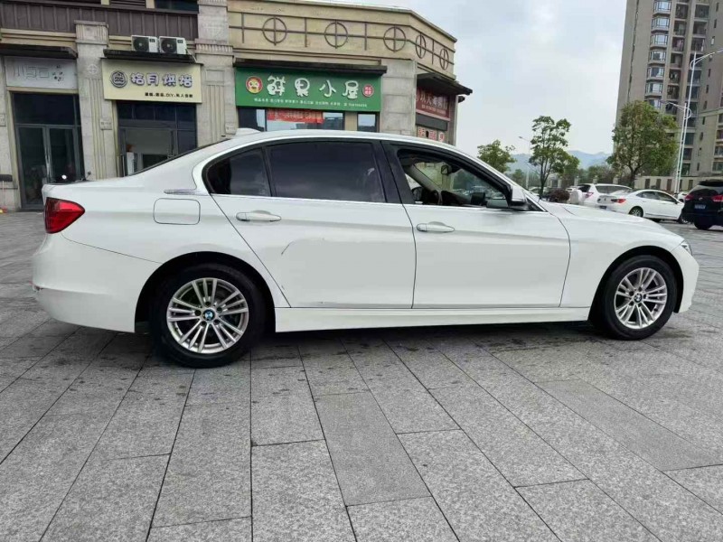 吉安13年宝马3系5