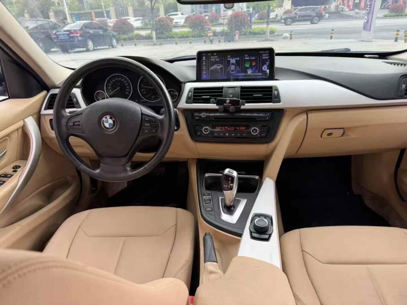 吉安13年宝马3系7