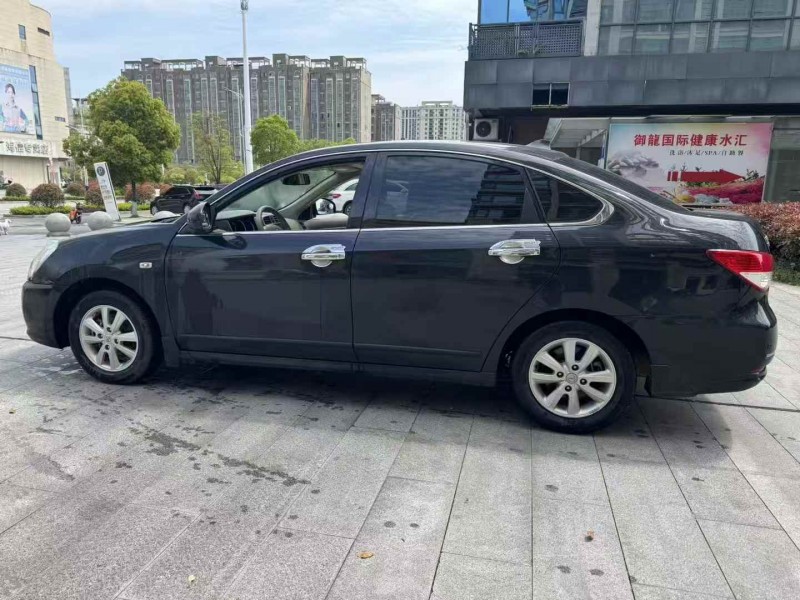 吉安17年日产轩逸3