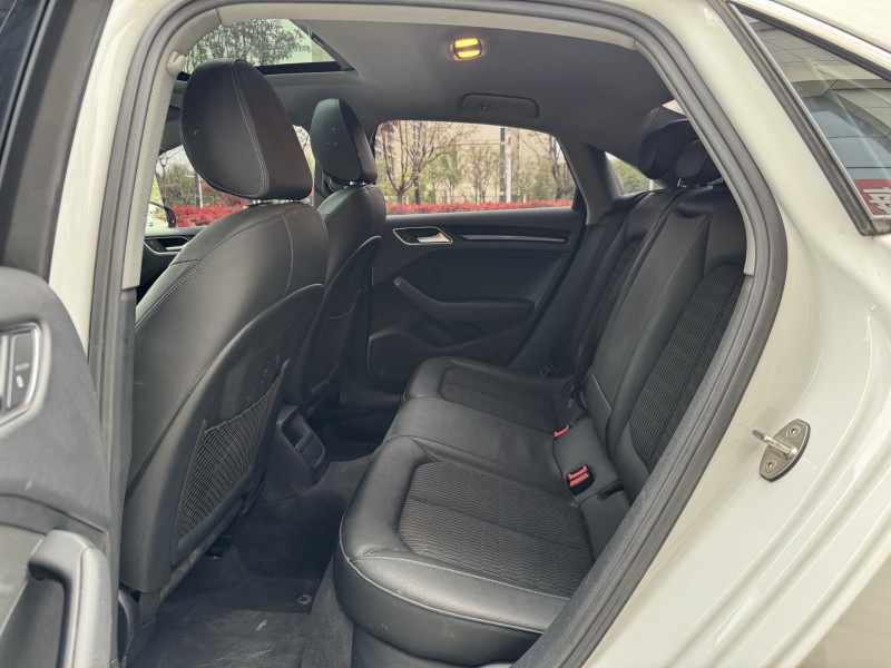 济宁20年奥迪A37