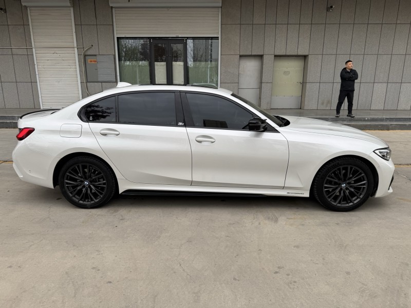 济宁20年宝马3系4