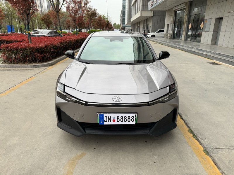 济宁25年丰田BZ3Pro1