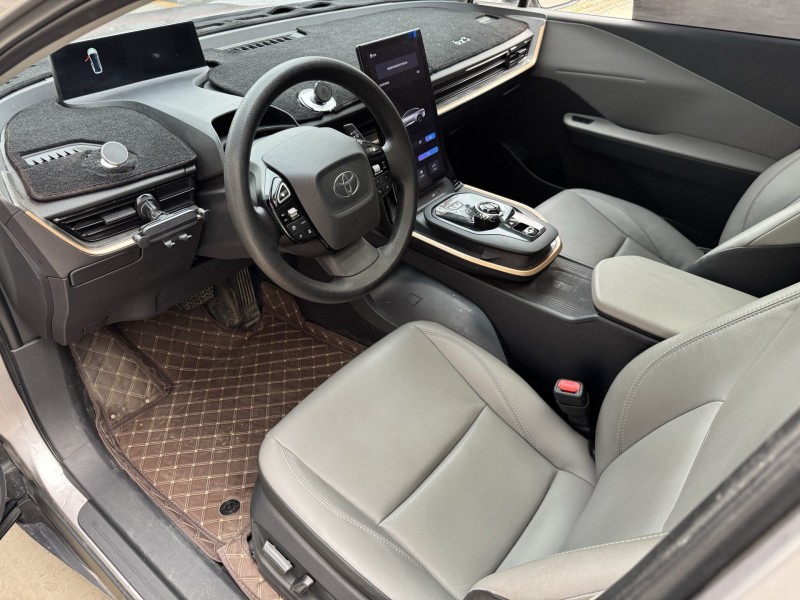 济宁25年丰田BZ3Pro6