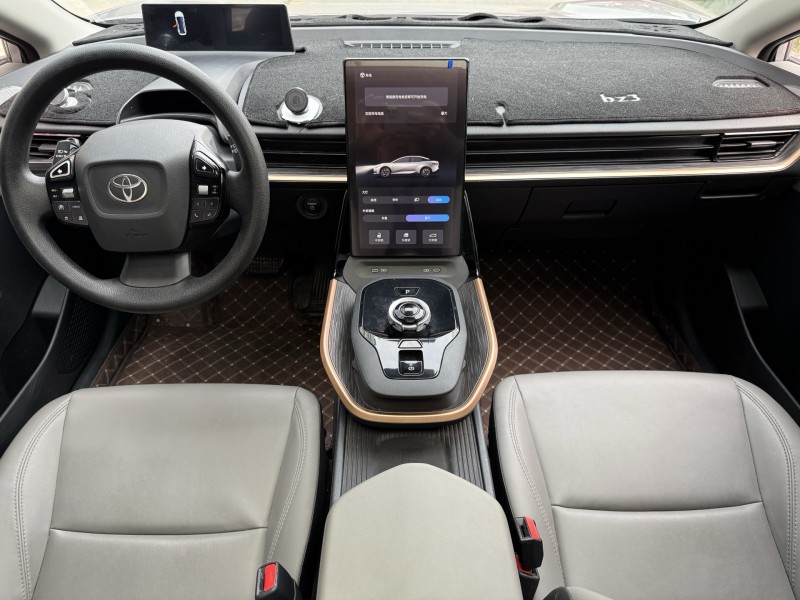 济宁25年丰田BZ3Pro8