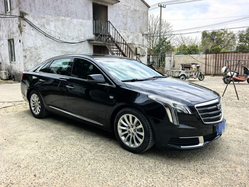 苏州19年凯迪拉克XTS3