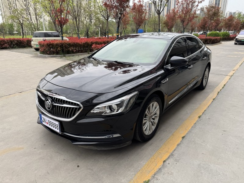 济宁17年别克君越3