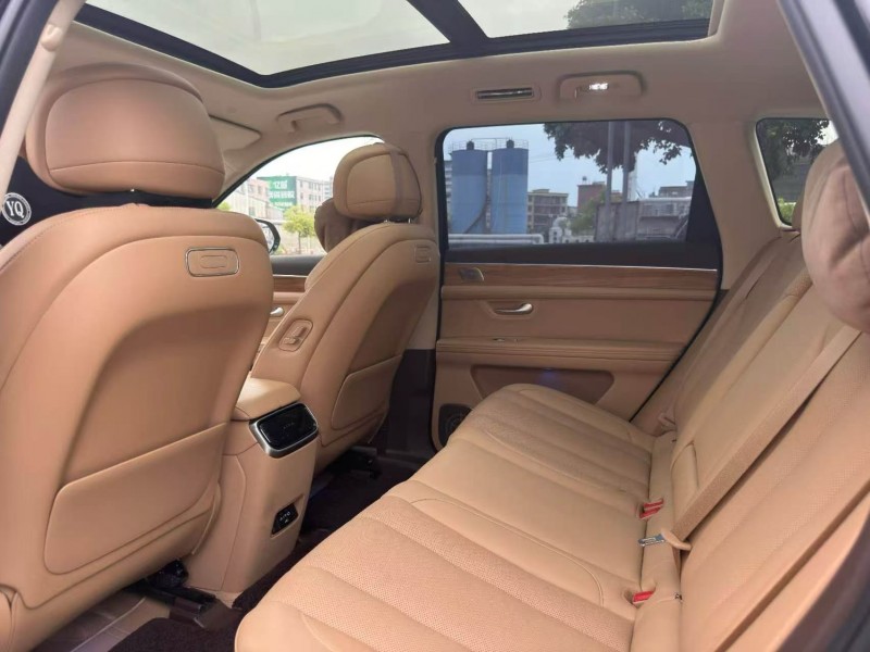 广州24年华为智选问界4