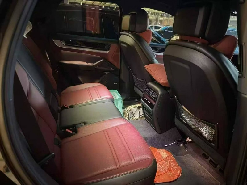 广州24年保时捷卡宴4