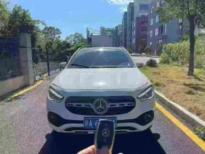 珠海22年奔驰GLA1