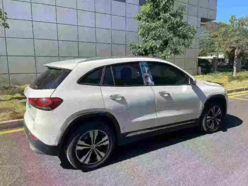 珠海22年奔驰GLA8