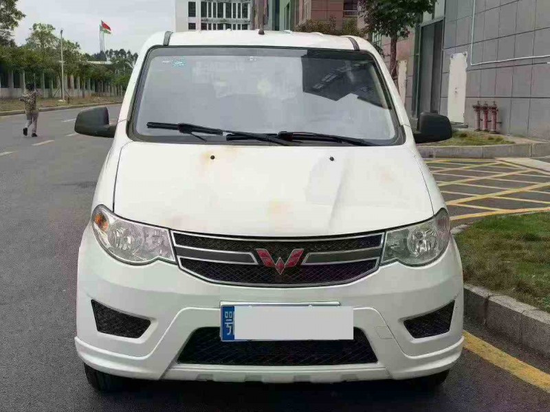 珠海17年五菱汽车宏光1