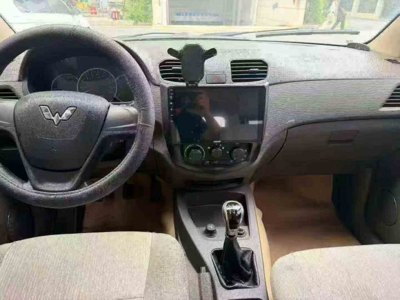 珠海17年五菱汽车宏光3