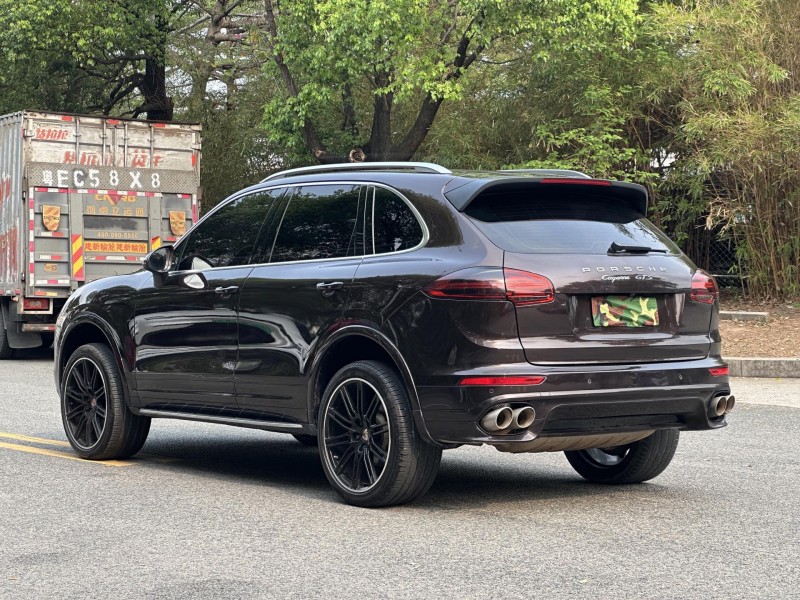 东莞18年保时捷卡宴7