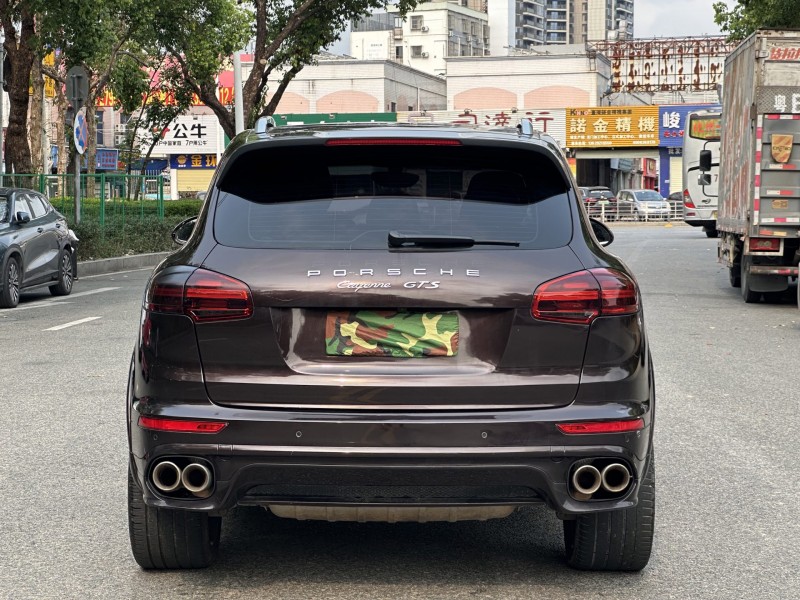 东莞18年保时捷卡宴9