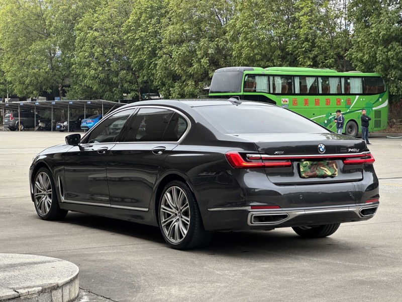 东莞21年宝马7系7