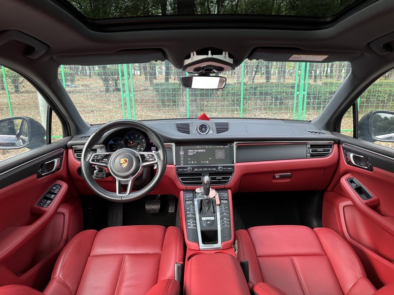 东莞21年保时捷Macan4