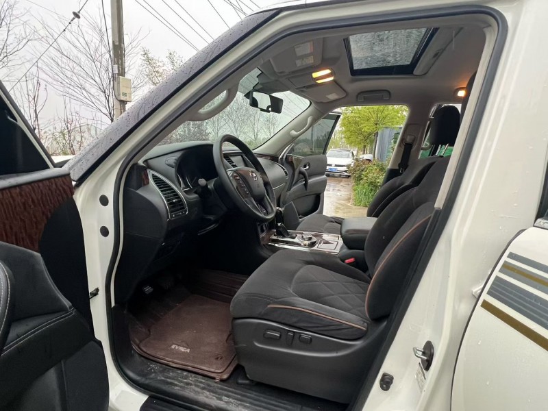 徐州18年日产途乐8