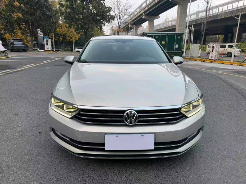 长沙19年大众迈腾1